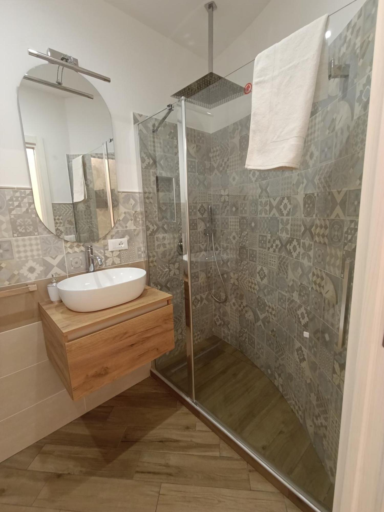 Balarm Central Apartment Palermo Luaran gambar